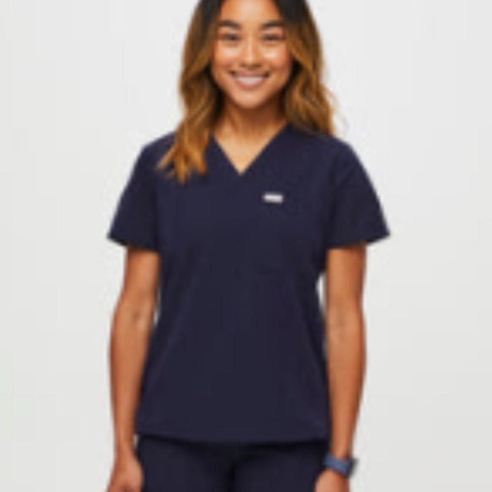 women's Navy Petite Catarina One-Pocket Scrub Top - XXS / Navy